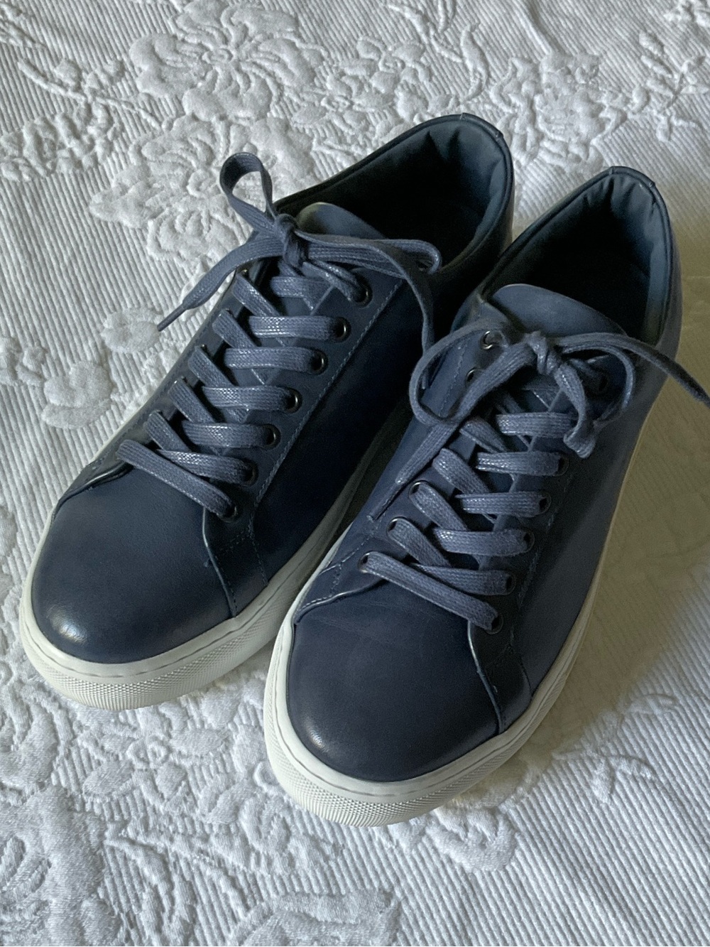 Thursday Boot Company Navy Leather Low-Top Sneakers